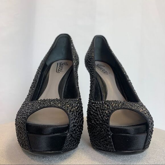 GUCCI Black Satin Strass Embroidered Sofia Etoile Peep Toe Pumps Size 37.5 🔥 - Picture 7 of 11